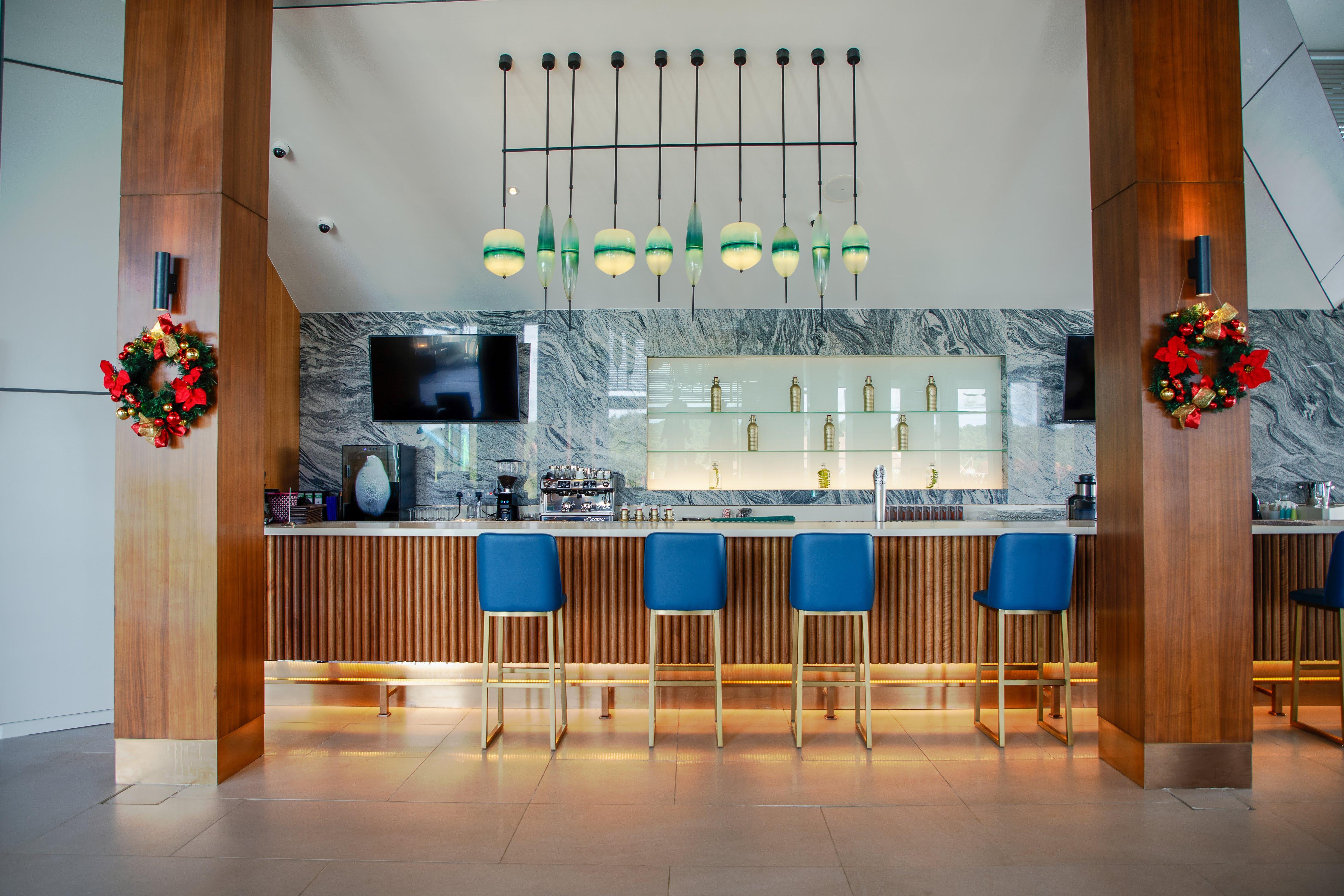Hard Rock Hotel Desaru Coast Exterior foto The bar at the lounge